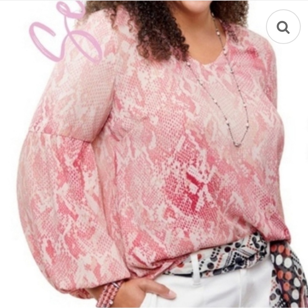 Cabi Pink and White snakeskin  Relaxed Blouse